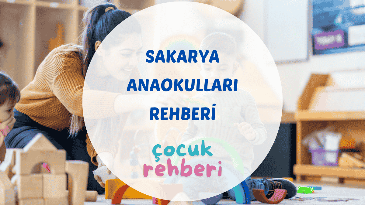 Sakarya anaokulları rehberi için hazırlanan kapak görseli, öğretmenleri ile birlikte doğa etkinliği yapan neşeli çocuklar.